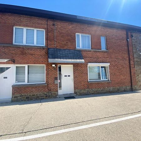 1-C Superbe Appartement Tres Calme Et Bien Decore Charleroi Dış mekan fotoğraf