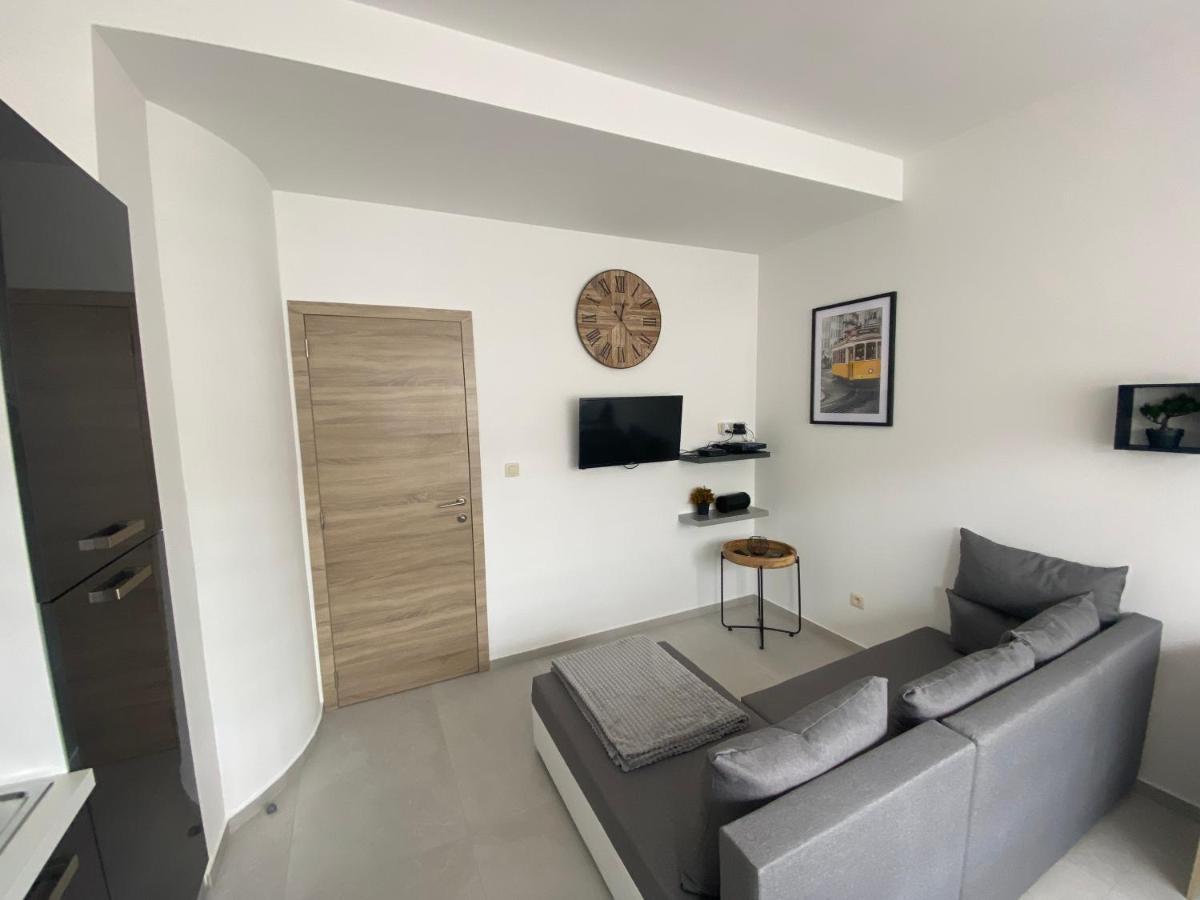 1-C Superbe Appartement Tres Calme Et Bien Decore Charleroi Dış mekan fotoğraf