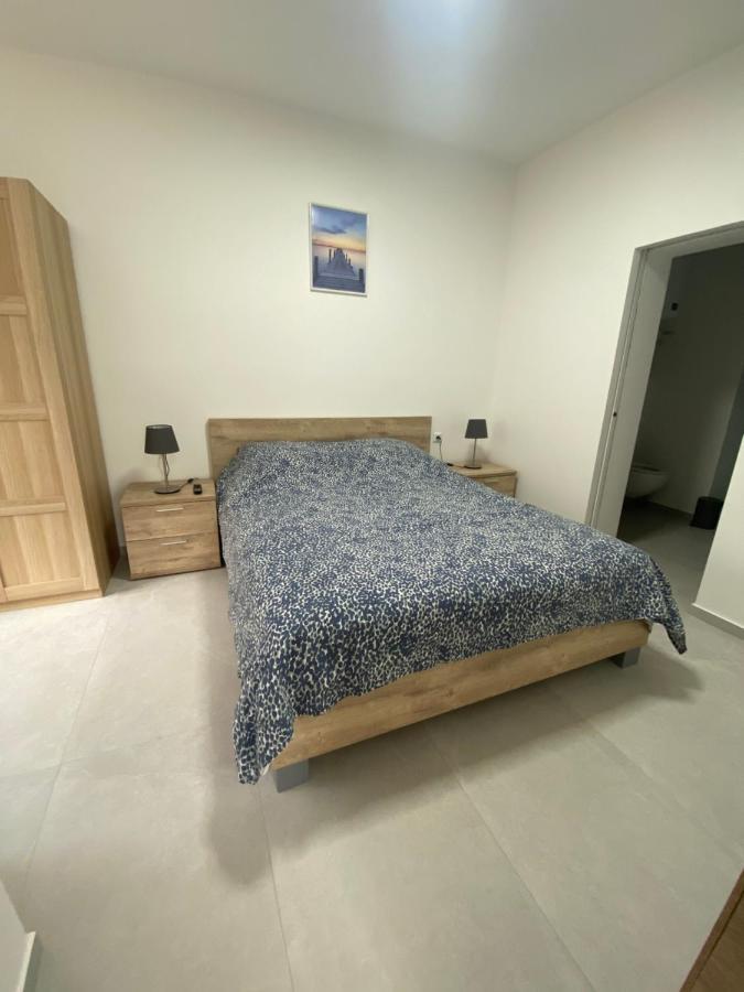 1-C Superbe Appartement Tres Calme Et Bien Decore Charleroi Dış mekan fotoğraf