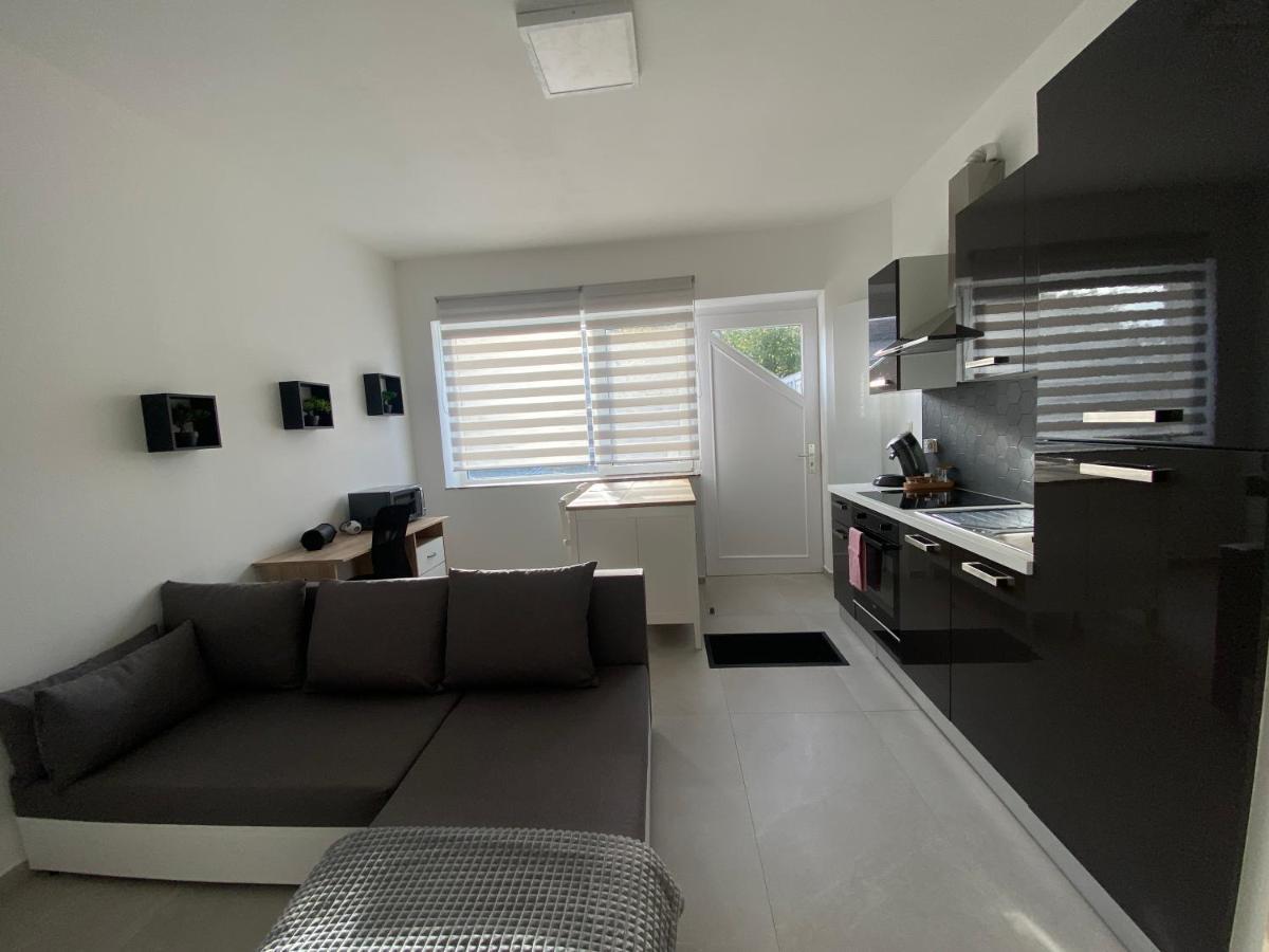 1-C Superbe Appartement Tres Calme Et Bien Decore Charleroi Dış mekan fotoğraf