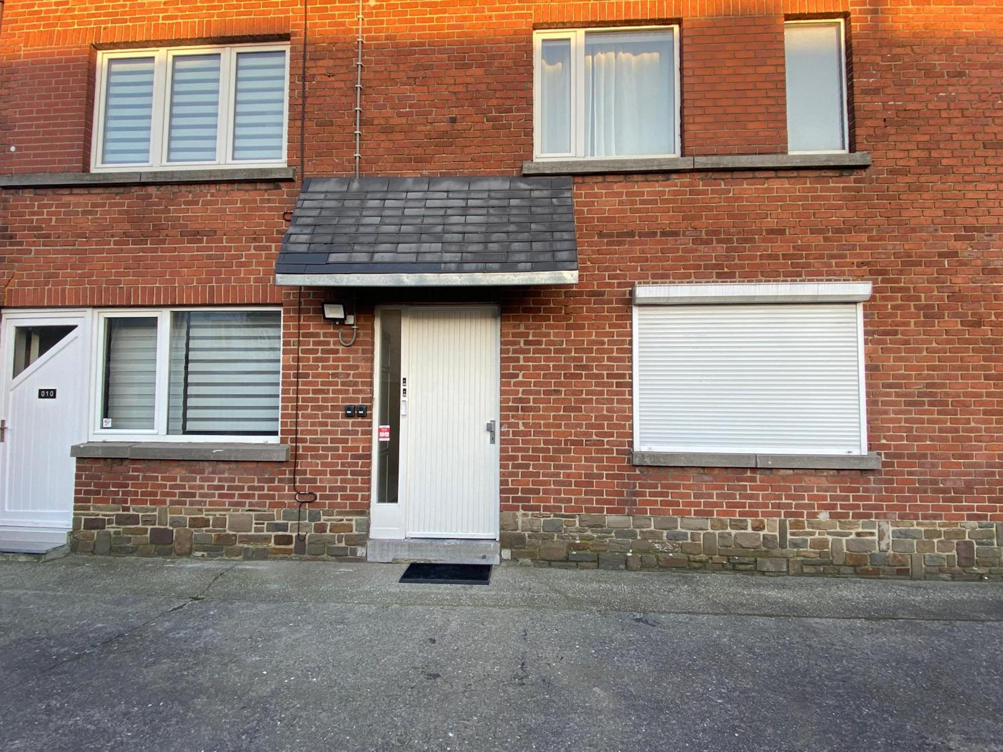 1-C Superbe Appartement Tres Calme Et Bien Decore Charleroi Dış mekan fotoğraf